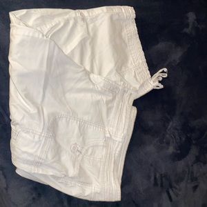 White cargo capris